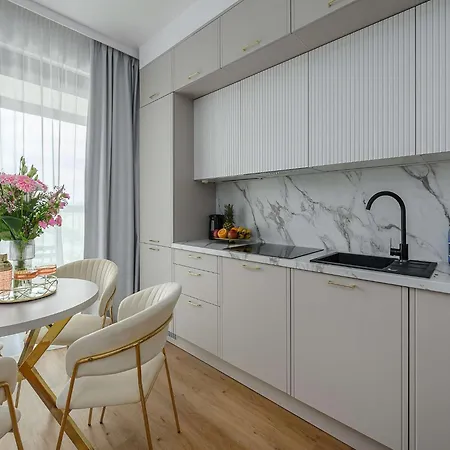 Family With Balcony In * Warschau
