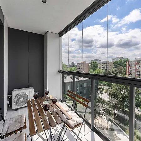 Апартаменти Family With Balcony In Варшава